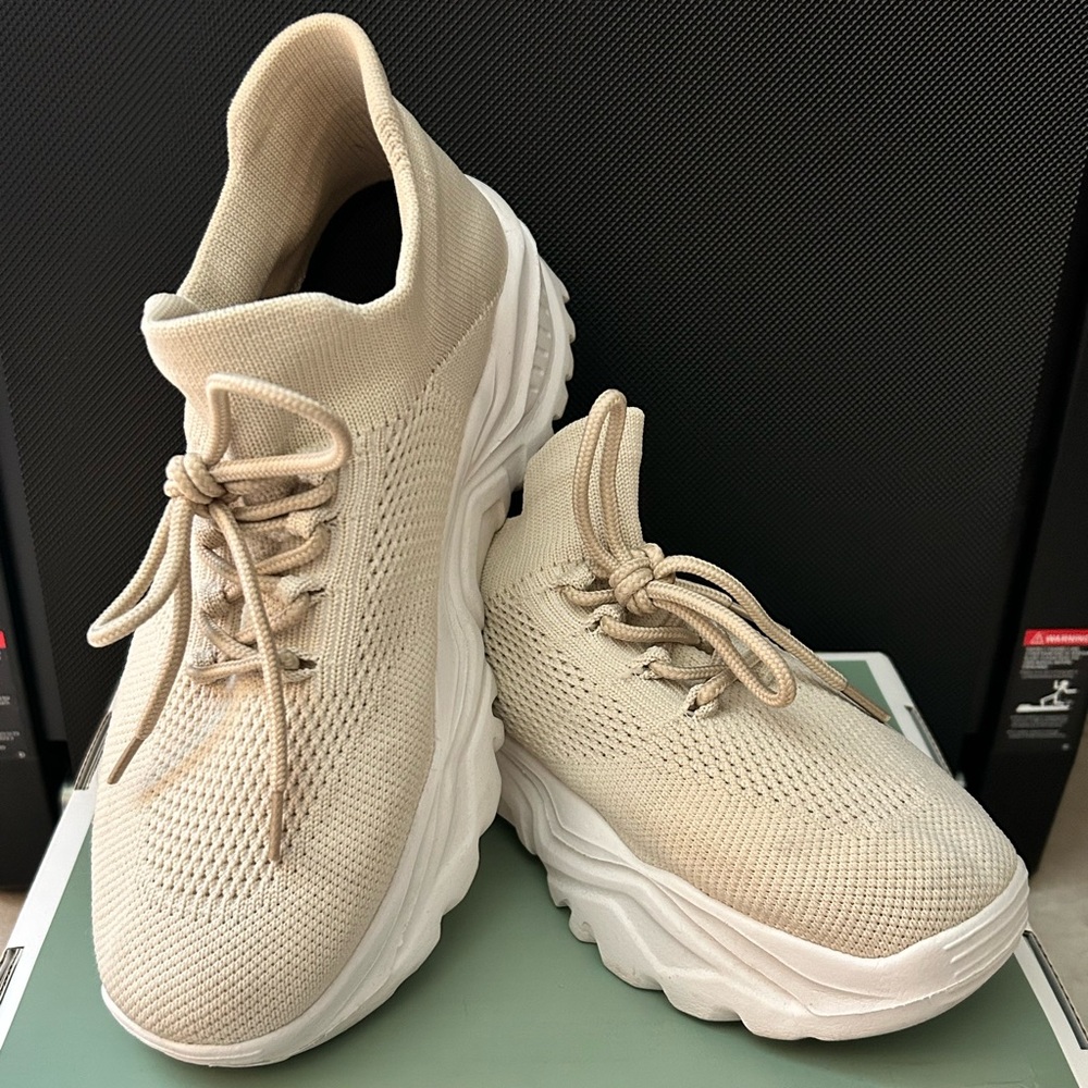 Stylish Beige Women's Sneakers
